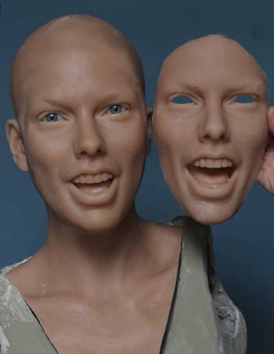Taylor Swift statue at Madrid Waxworks Museum under construction