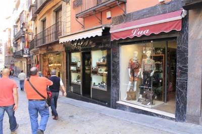 Government to help shopkeepers survive online retail age