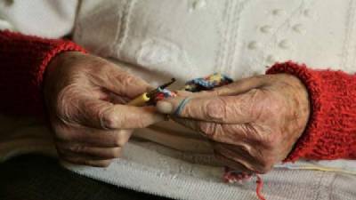 Old currency needed for Alzheimer's research: 'The Peseta's Last Mission'