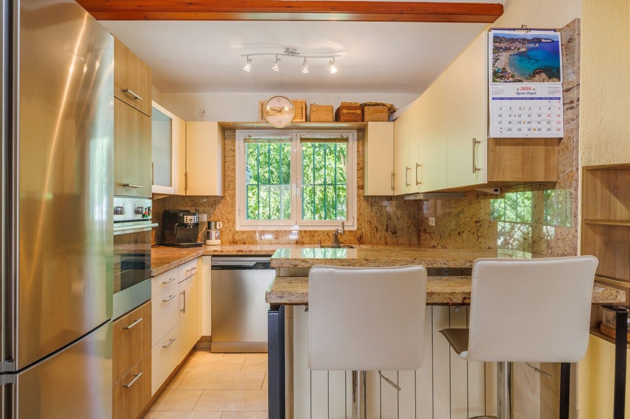3 chambre Villa/Maison à vendre à Javea / Xabia avec piscine garage - 610 000 € (Ref: 10024590)