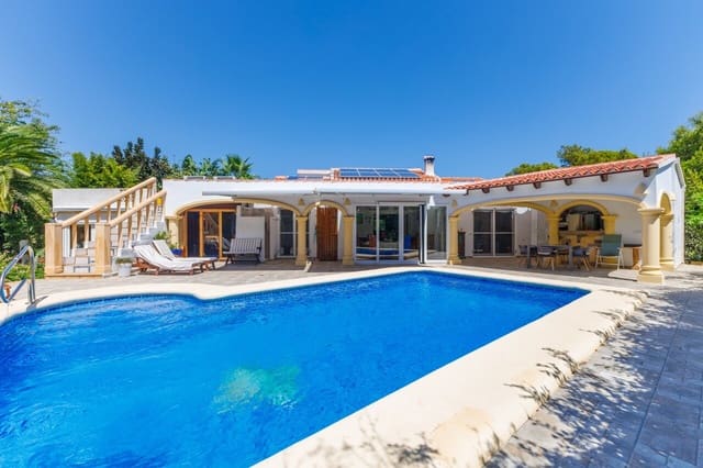 3 chambre Villa/Maison à vendre à Javea / Xàbia avec piscine garage - 610 000 € (Ref: 10024590)