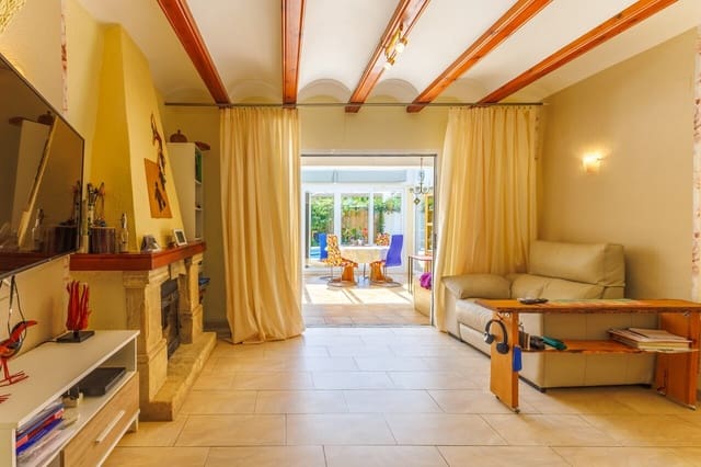 3 chambre Villa/Maison à vendre à Javea / Xàbia avec piscine garage - 610 000 € (Ref: 10024590)