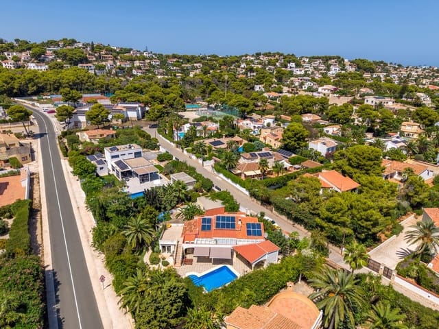 3 chambre Villa/Maison à vendre à Javea / Xàbia avec piscine garage - 610 000 € (Ref: 10024590)