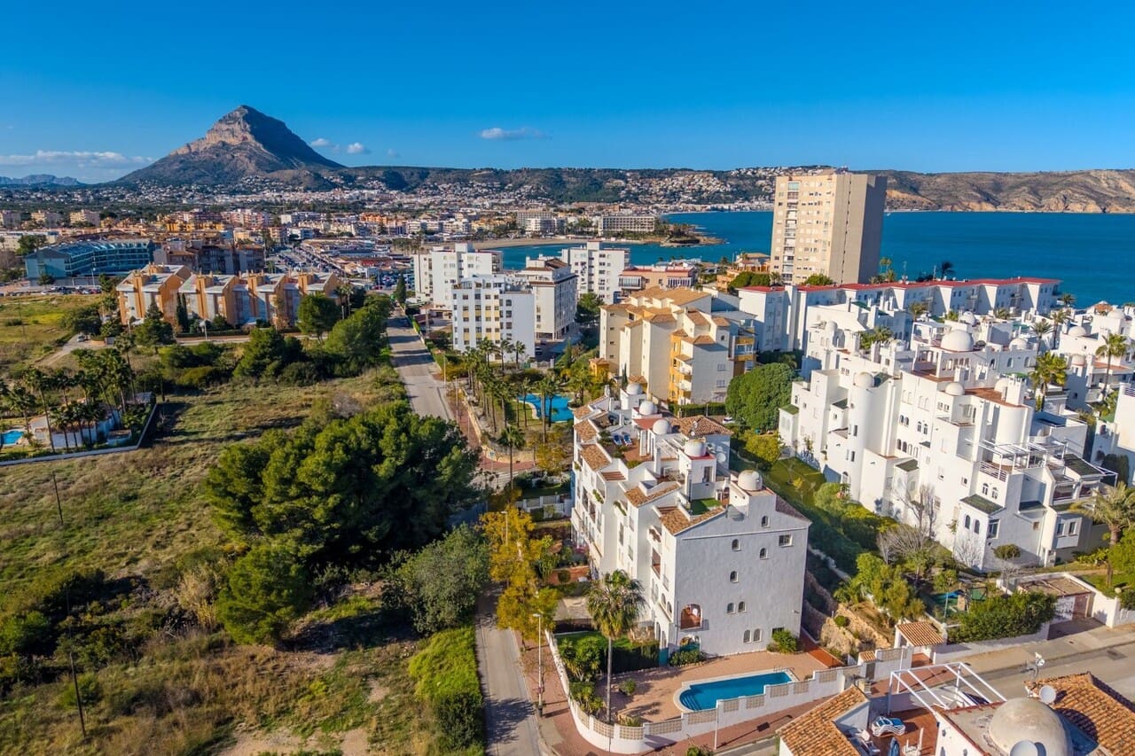 Apartamento de 3 habitaciones en Javea / Xàbia en venta con piscina garaje - 465.000 € (Ref: 10039308)