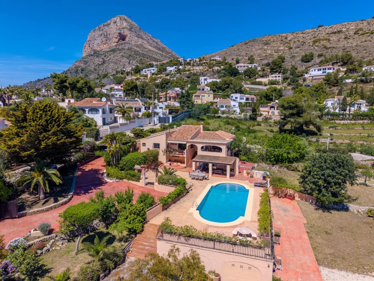 4 chambre Villa/Maison à vendre à Javea / Xabia avec piscine garage - 1 200 000 € (Ref: 10041446)
