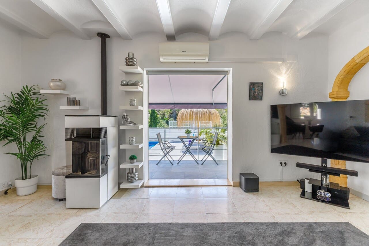 4 Zimmer Villa zu verkaufen in Javea / Xabia mit Pool Garage - 865.000 € (Ref: 10041632)