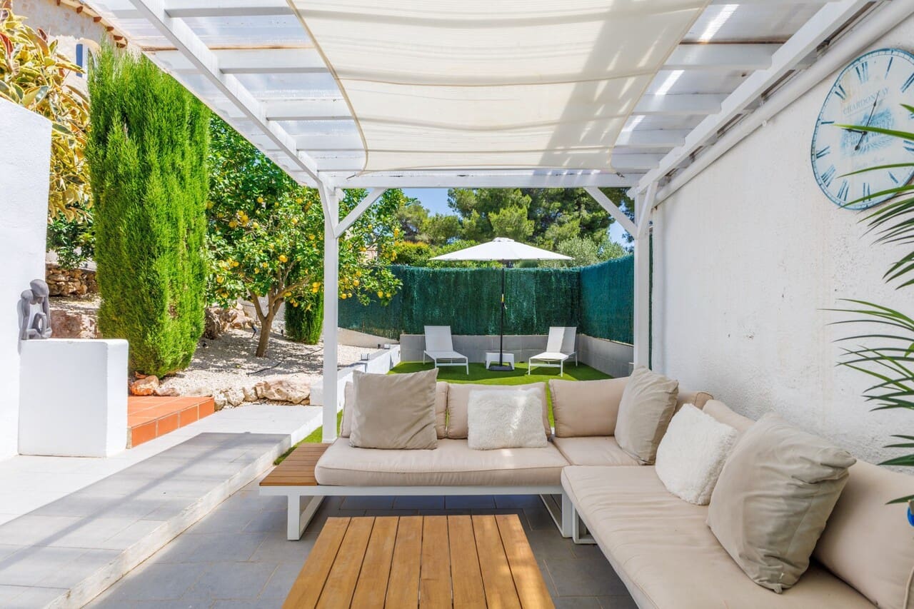 4 Zimmer Villa zu verkaufen in Javea / Xabia mit Pool Garage - 865.000 € (Ref: 10041632)