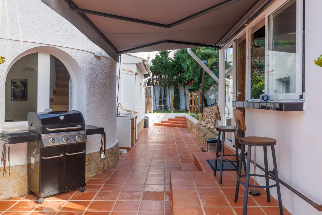 4 bedroom Villa for sale in Javea / Xabia with pool garage - € 850,000 (Ref: 10041632)
