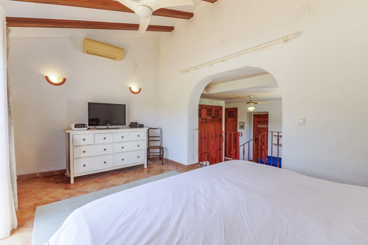 3 chambre Villa/Maison à vendre à Javea / Xabia avec piscine garage - 595 000 € (Ref: 10041993)