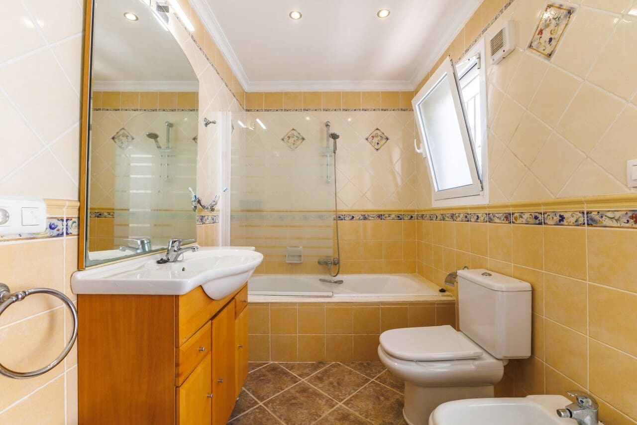 3 chambre Villa/Maison à vendre à Javea / Xabia avec piscine garage - 595 000 € (Ref: 10041993)