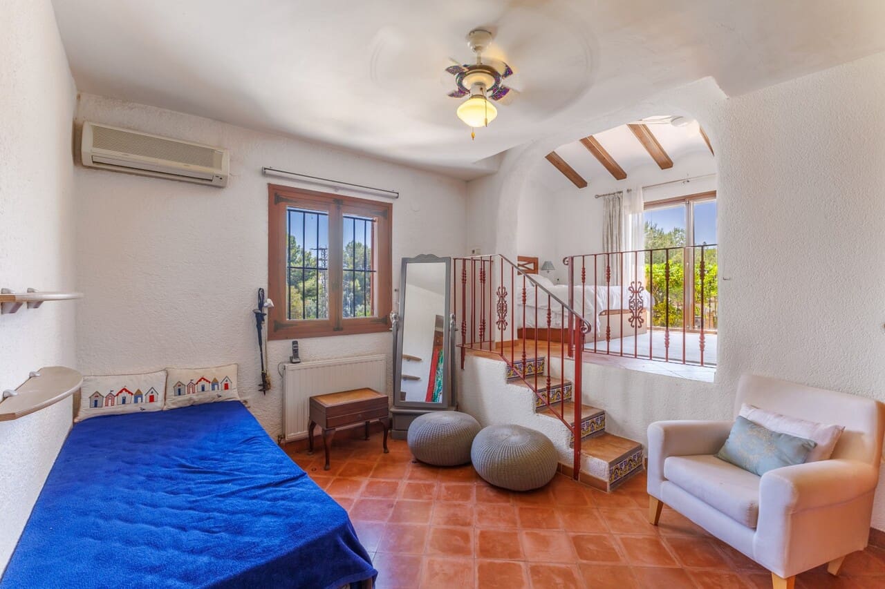 3 chambre Villa/Maison à vendre à Javea / Xabia avec piscine garage - 595 000 € (Ref: 10041993)