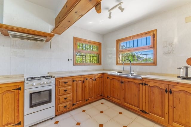 3 slaapkamer Villa te koop in Javea / Xàbia met zwembad garage - € 520.000 (Ref: 10045473)