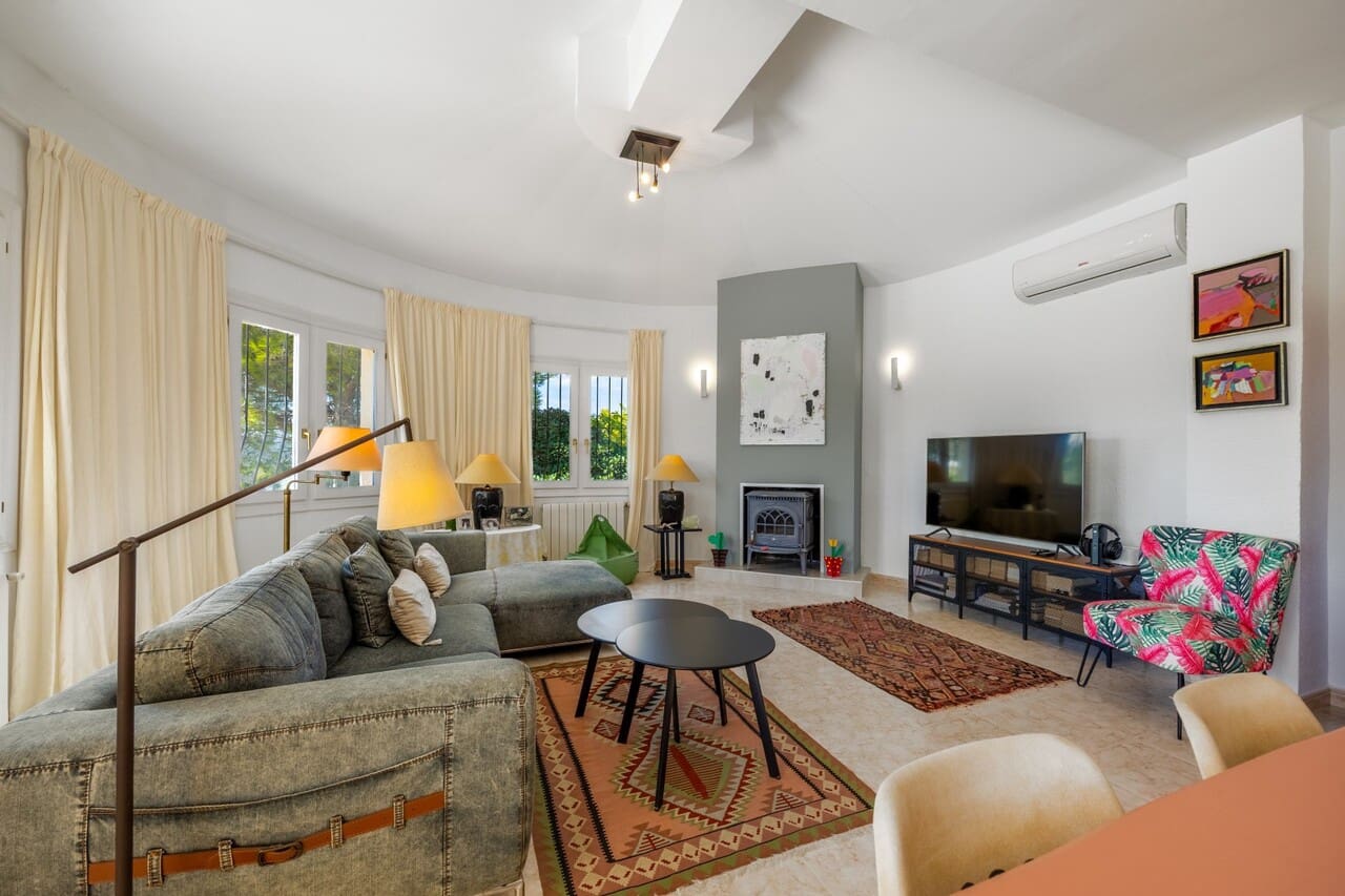 Chalet de 3 habitaciones en Javea / Xàbia en venta con piscina garaje - 725.000 € (Ref: 10085016)