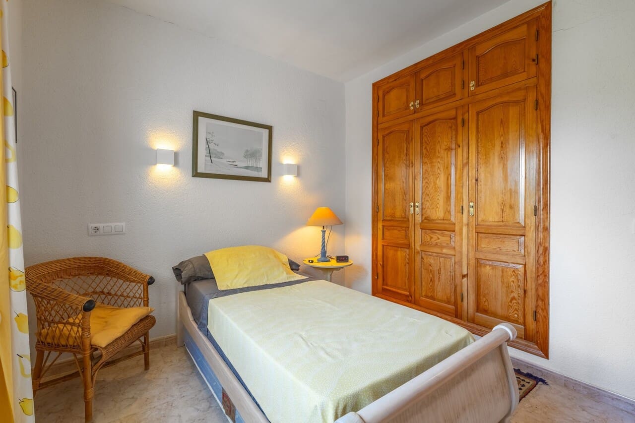 Chalet de 3 habitaciones en Javea / Xàbia en venta con piscina garaje - 725.000 € (Ref: 10085016)