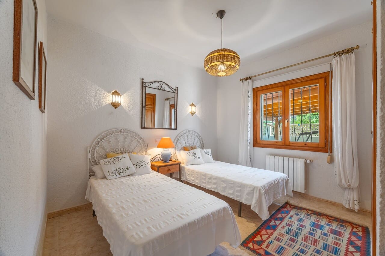 Chalet de 3 habitaciones en Javea / Xàbia en venta con piscina garaje - 725.000 € (Ref: 10085016)