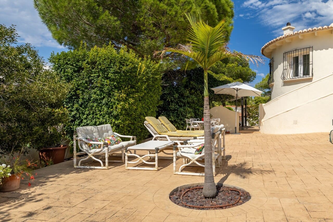 Chalet de 3 habitaciones en Javea / Xàbia en venta con piscina garaje - 725.000 € (Ref: 10085016)