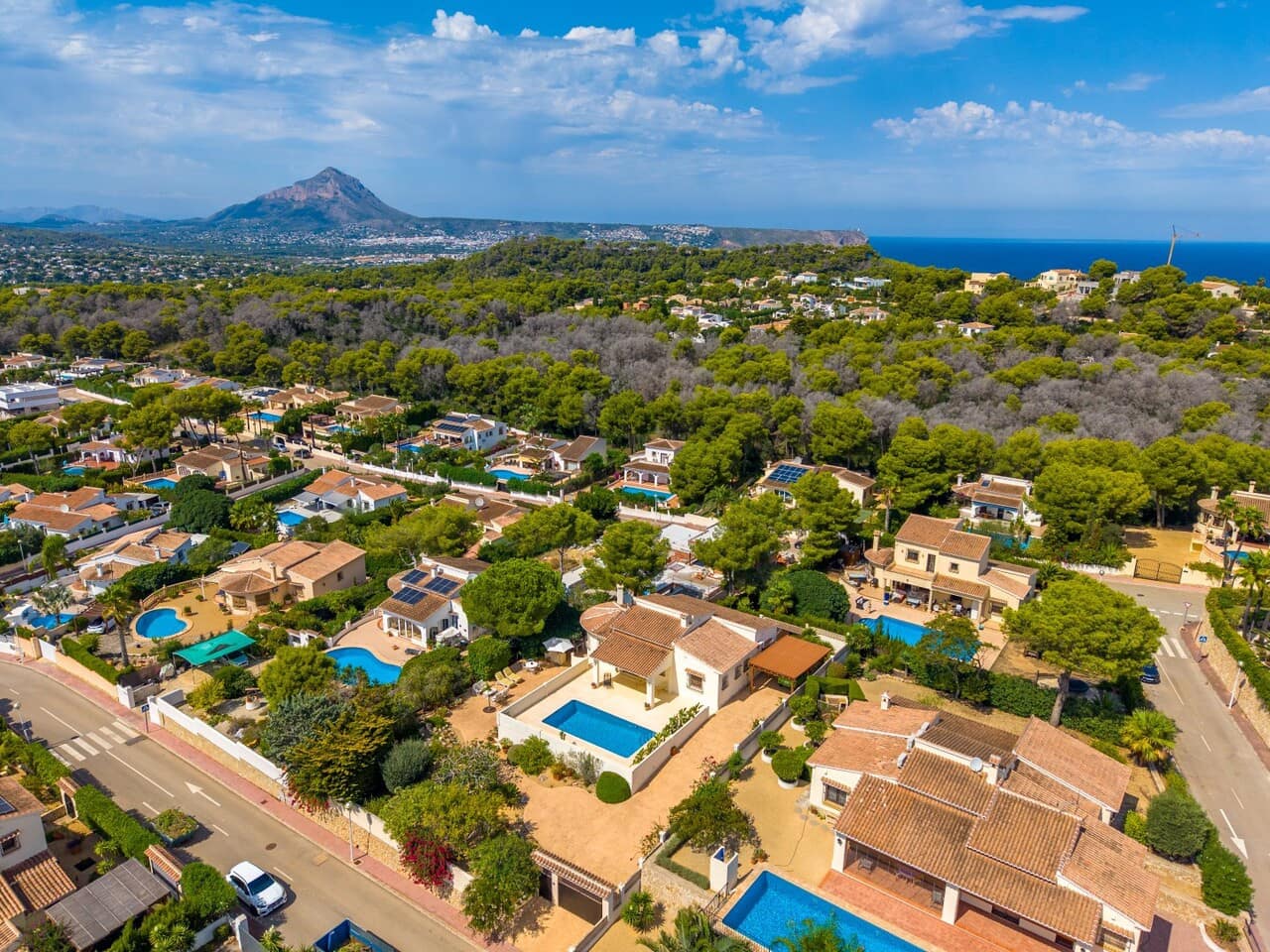 Chalet de 3 habitaciones en Javea / Xàbia en venta con piscina garaje - 725.000 € (Ref: 10085016)