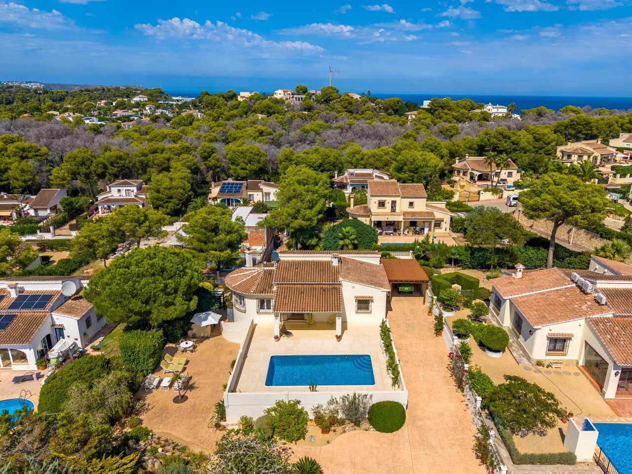 Chalet de 3 habitaciones en Javea / Xàbia en venta con piscina garaje - 725.000 € (Ref: 10085016)