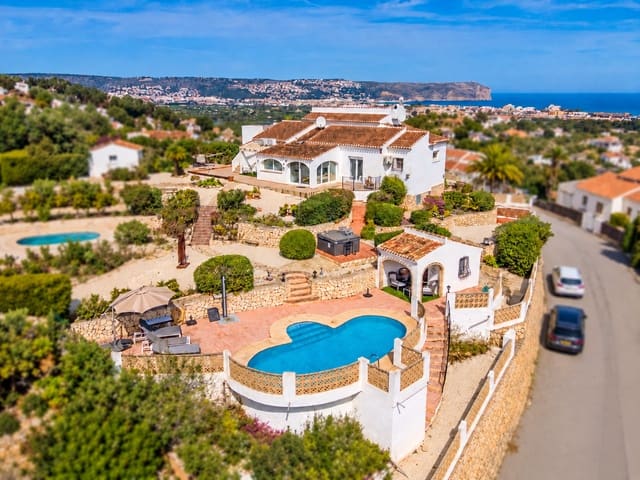 4 soveværelse Villa til salg i Alicante by med swimmingpool garage - € 995.000 (Ref: 10141329)