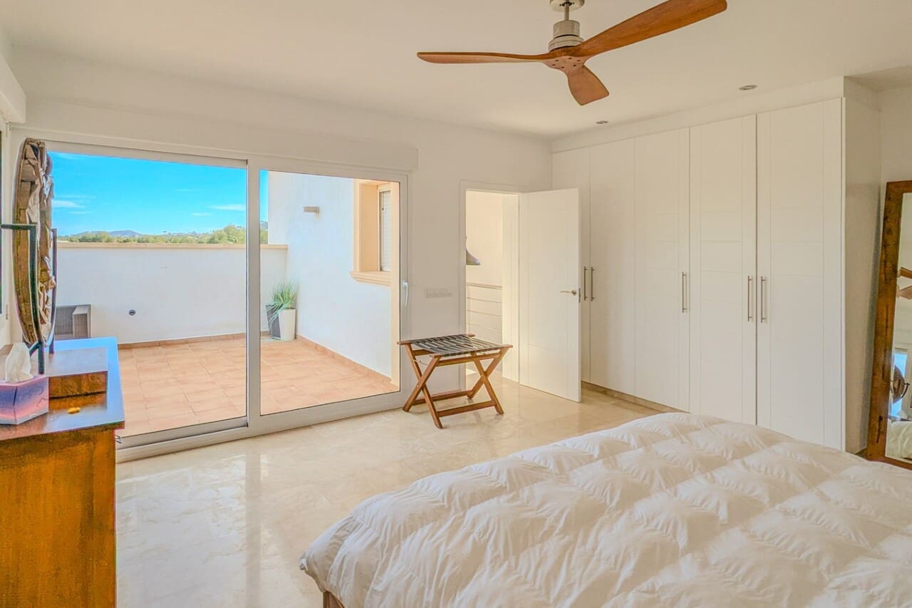 4 soveværelse Villa til salg i Javea / Xabia med swimmingpool garage - € 1.200.000 (Ref: 10153947)