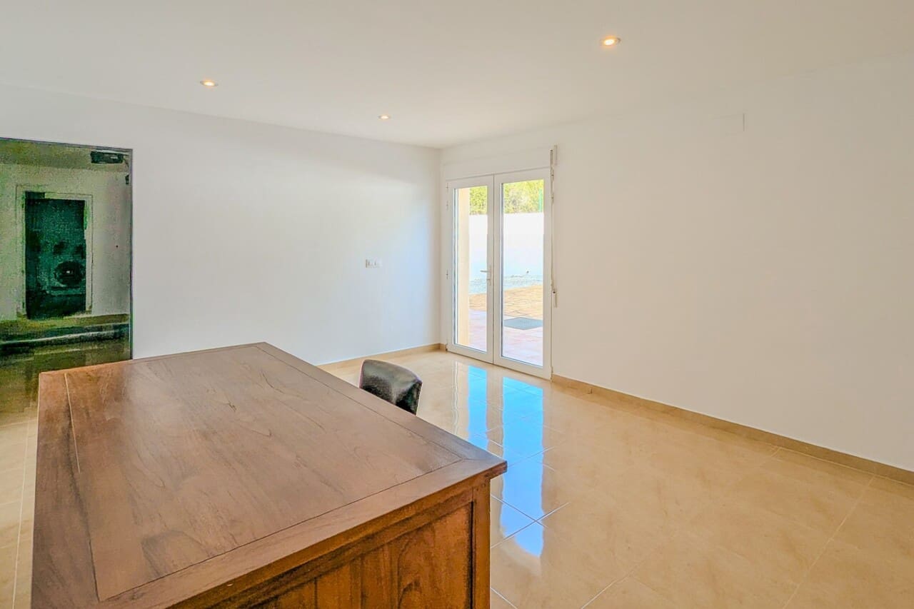 4 soveværelse Villa til salg i Javea / Xabia med swimmingpool garage - € 1.200.000 (Ref: 10153947)