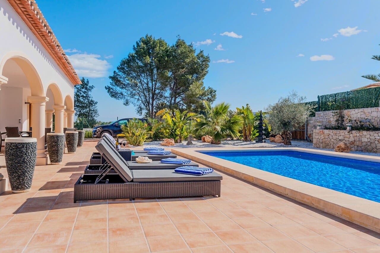 4 soveværelse Villa til salg i Javea / Xabia med swimmingpool garage - € 1.200.000 (Ref: 10153947)
