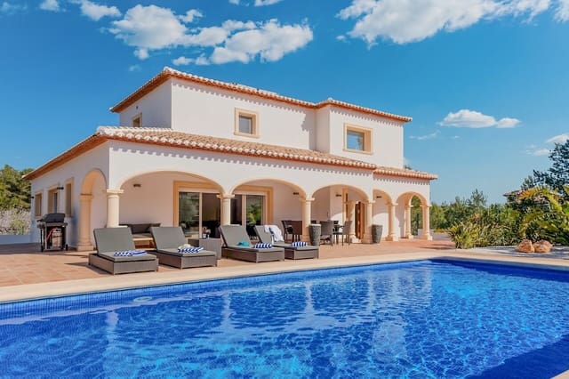 4 soveværelse Villa til salg i Javea / Xàbia med swimmingpool garage - € 1.200.000 (Ref: 10153947)