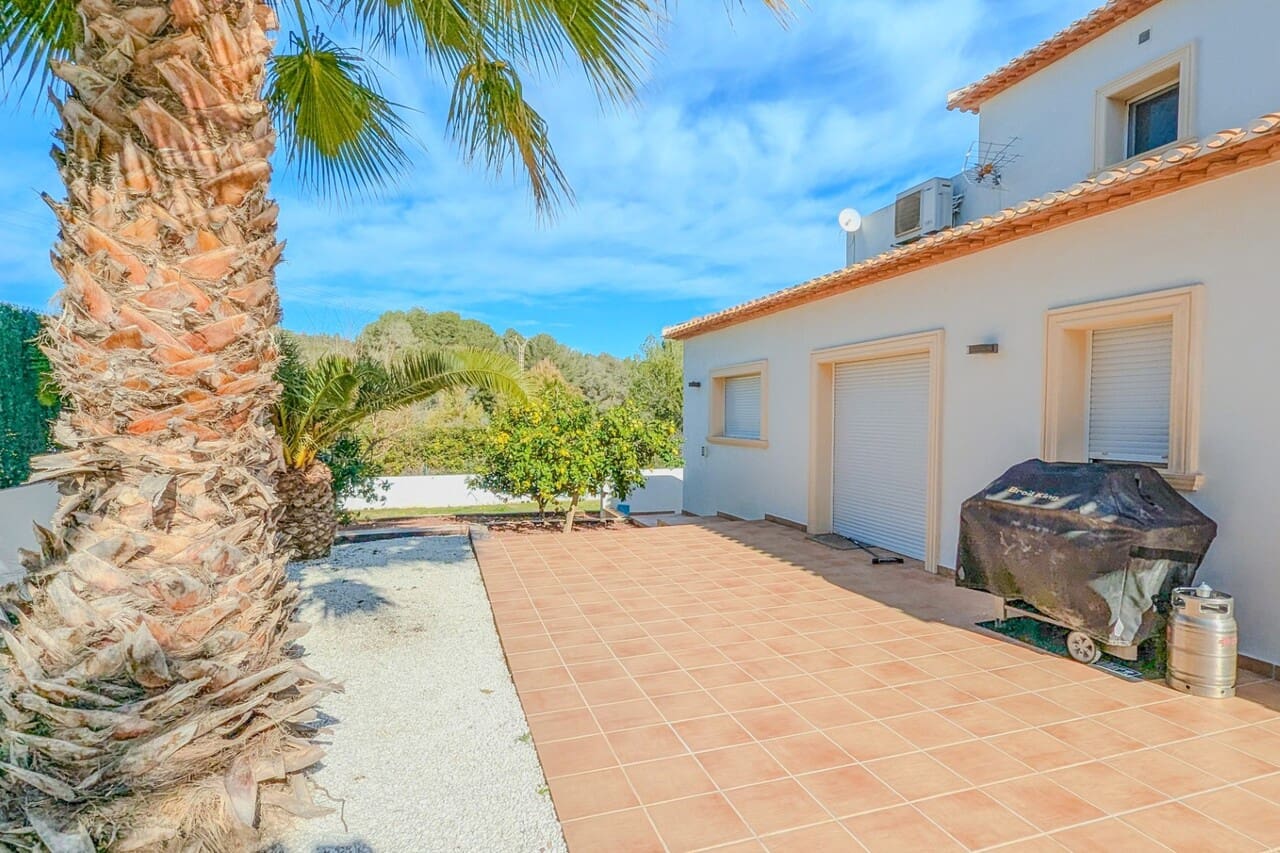 4 soveværelse Villa til salg i Javea / Xabia med swimmingpool garage - € 1.200.000 (Ref: 10153947)