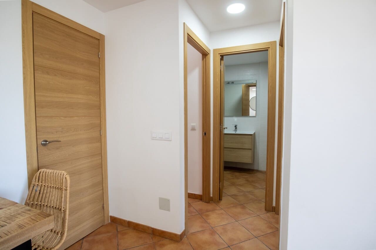 Apartamento de 2 habitaciones en Dénia en venta con piscina garaje - 381.150 € (Ref: 7448500)