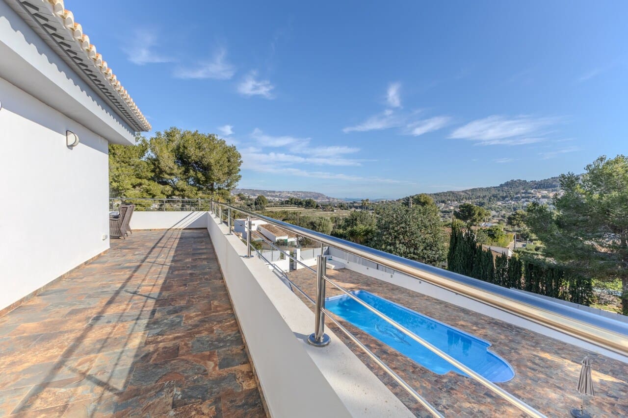 Chalet de 7 habitaciones en Javea / Xàbia en venta con piscina garaje - 995.000 € (Ref: 8753932)