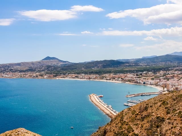 4 bedroom Villa for sale in Moraira, Teulada-Moraira - € 2,175,000 (Ref: 8796733)