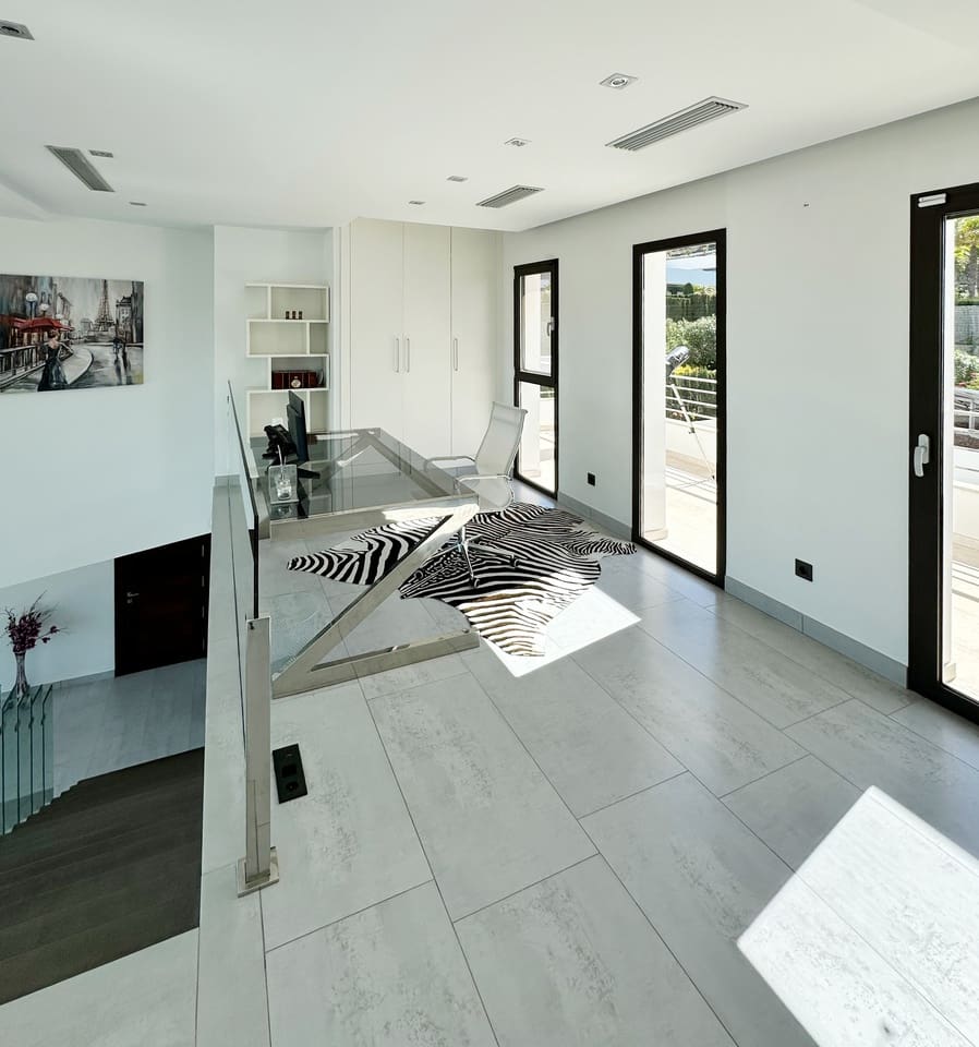 5 bedroom Villa for sale in Javea / Xabia with pool garage - € 2,350,000 (Ref: 8977596)