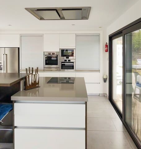 Chalet de 5 habitaciones en Javea / Xàbia en venta con piscina garaje - 2.350.000 € (Ref: 8977596)