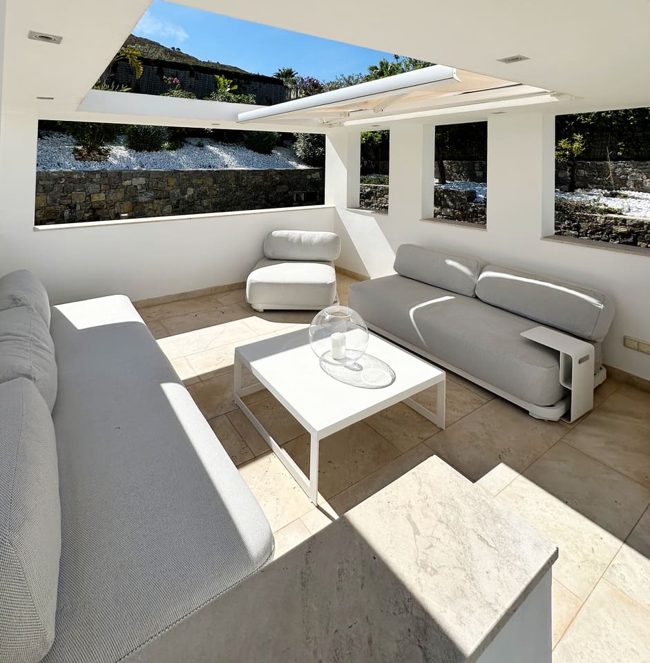 5 bedroom Villa for sale in Javea / Xabia with pool garage - € 2,350,000 (Ref: 8977596)