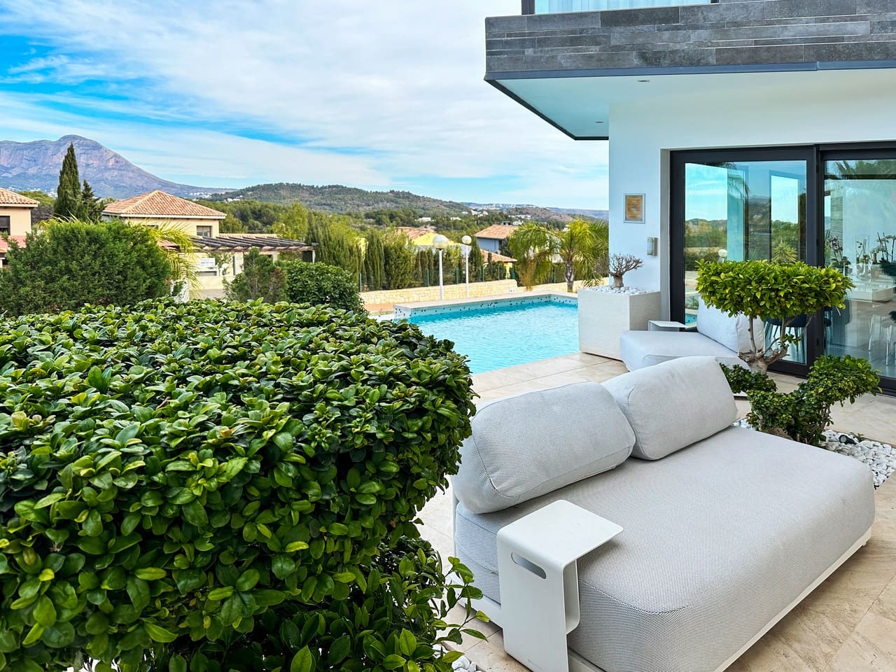 5 bedroom Villa for sale in Javea / Xabia with pool garage - € 2,350,000 (Ref: 8977596)