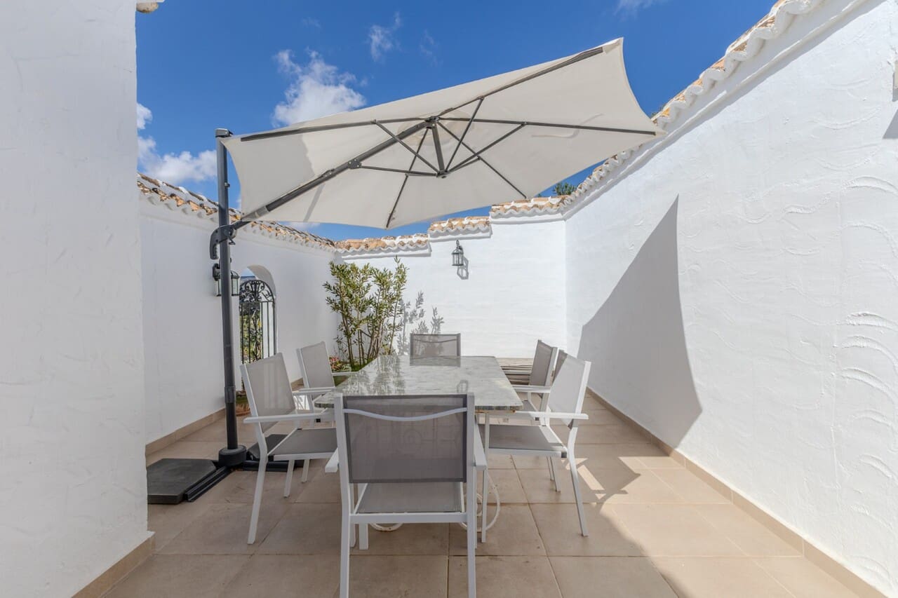 4 bedroom Villa for sale in Javea / Xabia with pool - € 750,000 (Ref: 8997232)