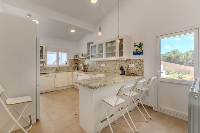 4 bedroom Villa for sale in Javea / Xàbia with pool - € 750,000 (Ref: 8997232)