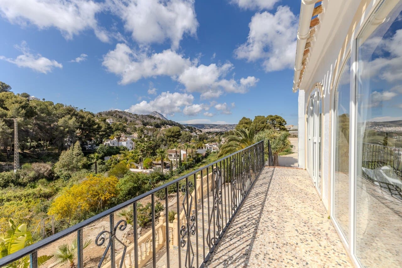 4 bedroom Villa for sale in Javea / Xabia with pool - € 750,000 (Ref: 8997232)