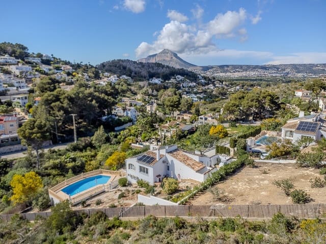 4 bedroom Villa for sale in Javea / Xàbia with pool - € 750,000 (Ref: 8997232)