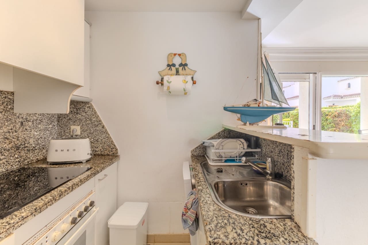 Appartement de 1 chambre à louer à Javea / Xabia avec piscine - 850 € (Ref: 9196950)