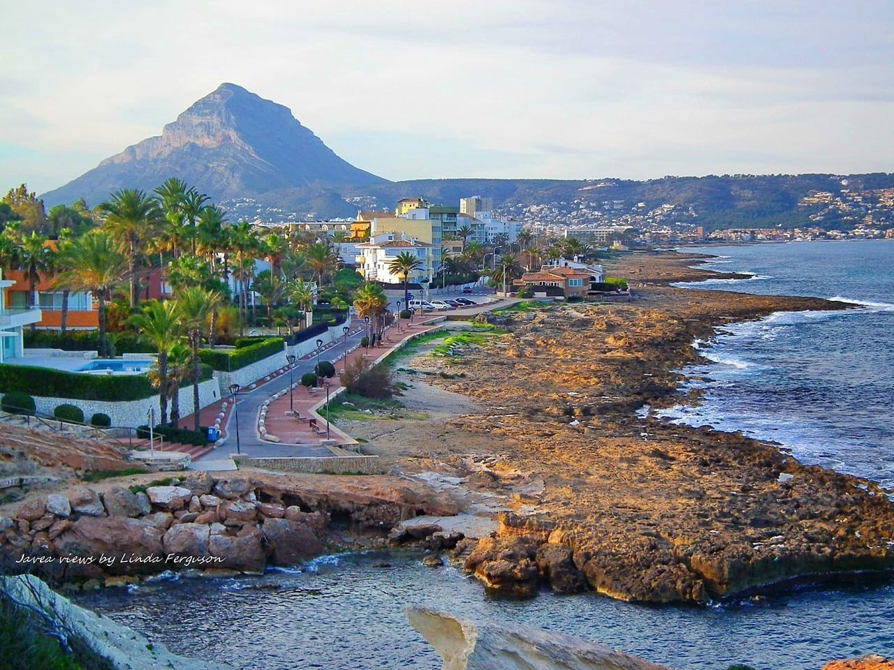 3 bedroom Villa for sale in Javea / Xabia with pool garage - € 1,749,000 (Ref: 9207495)