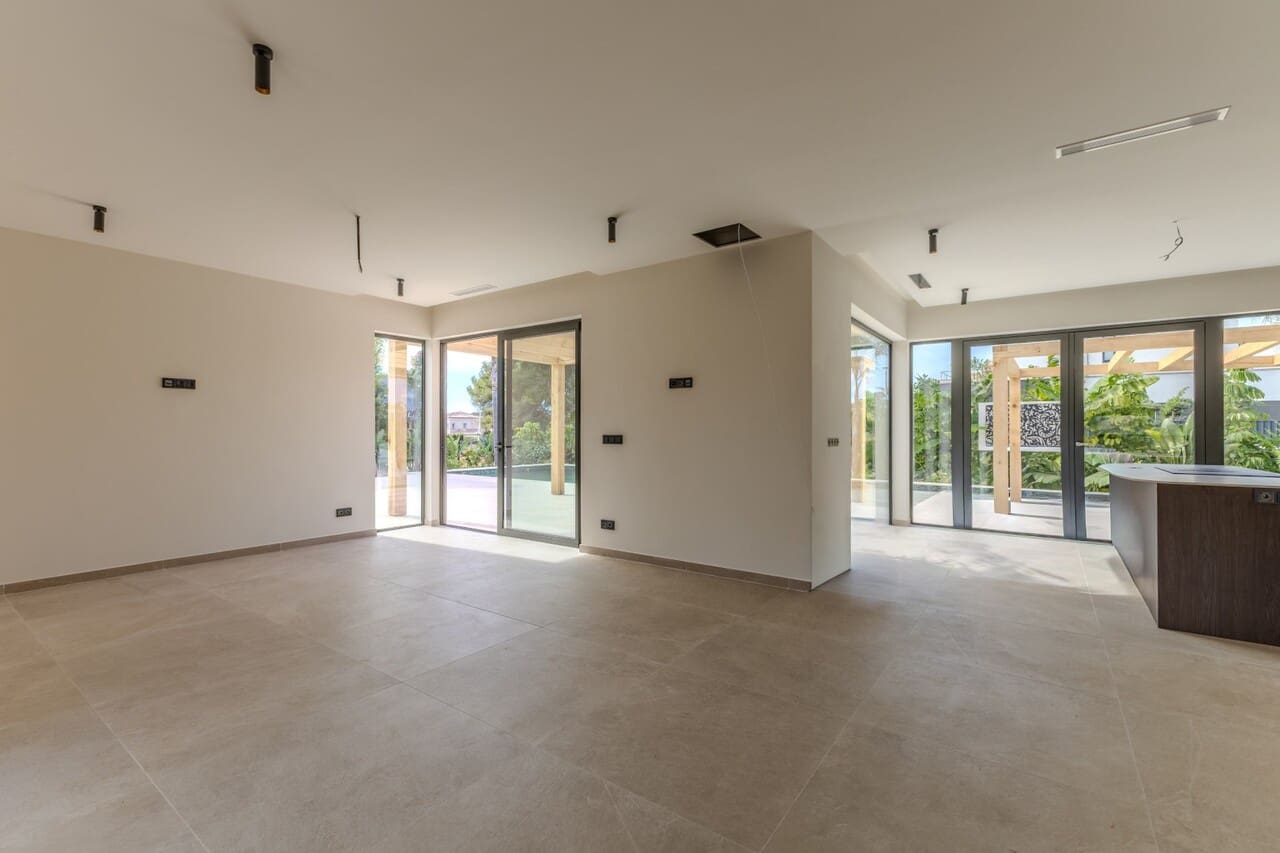 3 bedroom Villa for sale in Javea / Xabia with pool garage - € 1,749,000 (Ref: 9207495)