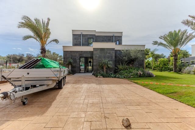 3 bedroom Villa for sale in Javea / Xàbia with pool garage - € 1,749,000 (Ref: 9207495)