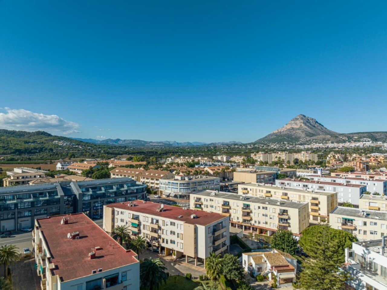 2 soveværelse Lejlighed til salg i Javea / Xabia med garage - € 325.000 (Ref: 9218573)