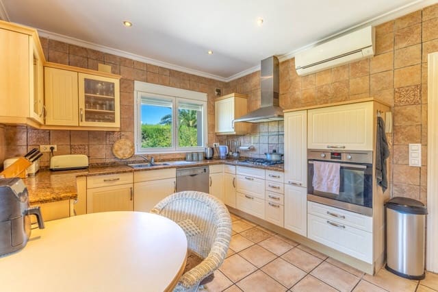 3 bedroom Villa for sale in Javea / Xàbia - € 795,000 (Ref: 9263336)