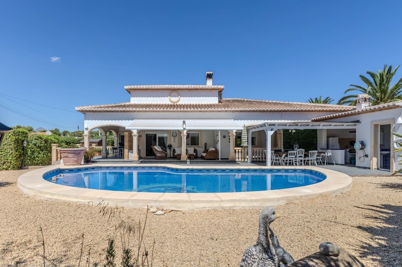 3 bedroom Villa for sale in Javea / Xabia - € 795,000 (Ref: 9263336)