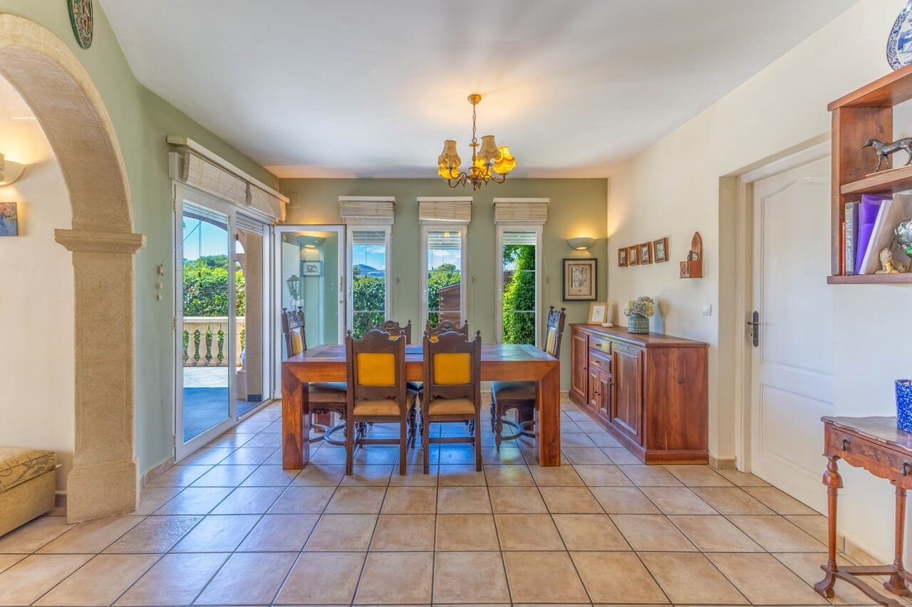 3 bedroom Villa for sale in Javea / Xabia - € 795,000 (Ref: 9263336)