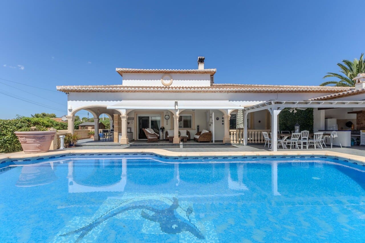 3 bedroom Villa for sale in Javea / Xabia - € 795,000 (Ref: 9263336)