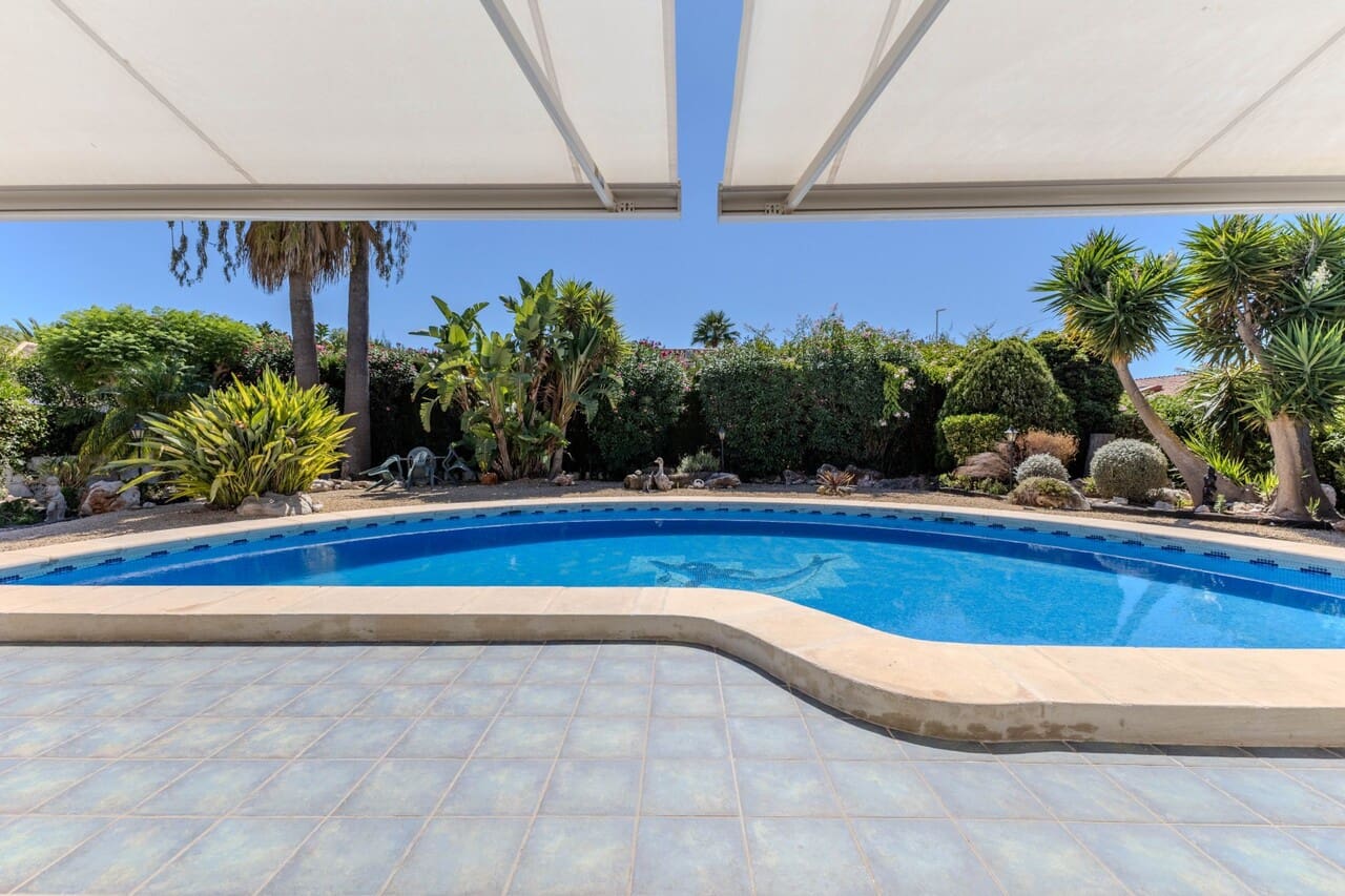 3 bedroom Villa for sale in Javea / Xabia - € 795,000 (Ref: 9263336)