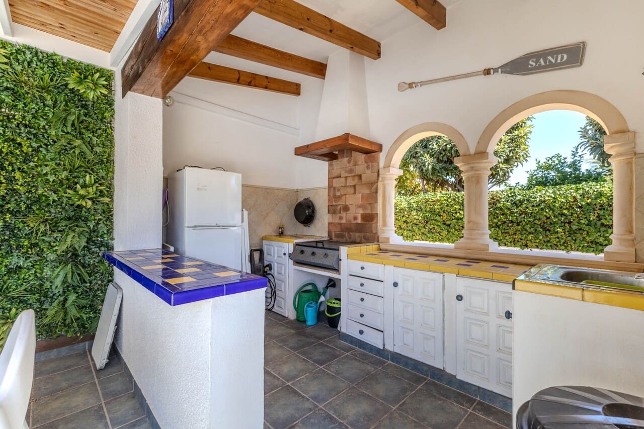 3 bedroom Villa for sale in Javea / Xabia - € 795,000 (Ref: 9263336)